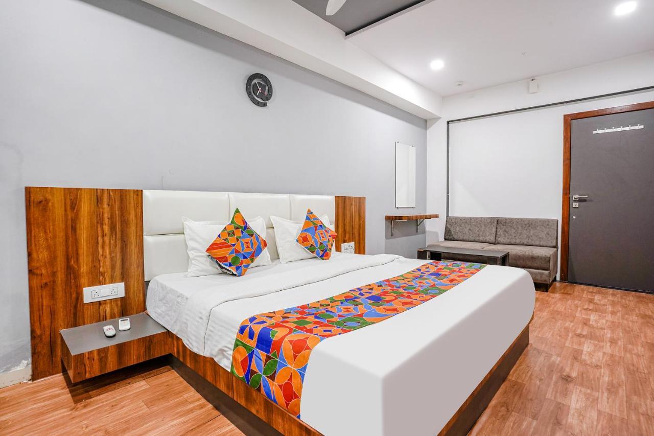 Fabhotel The Valentine - Udhna Road Сурат Екстериор снимка