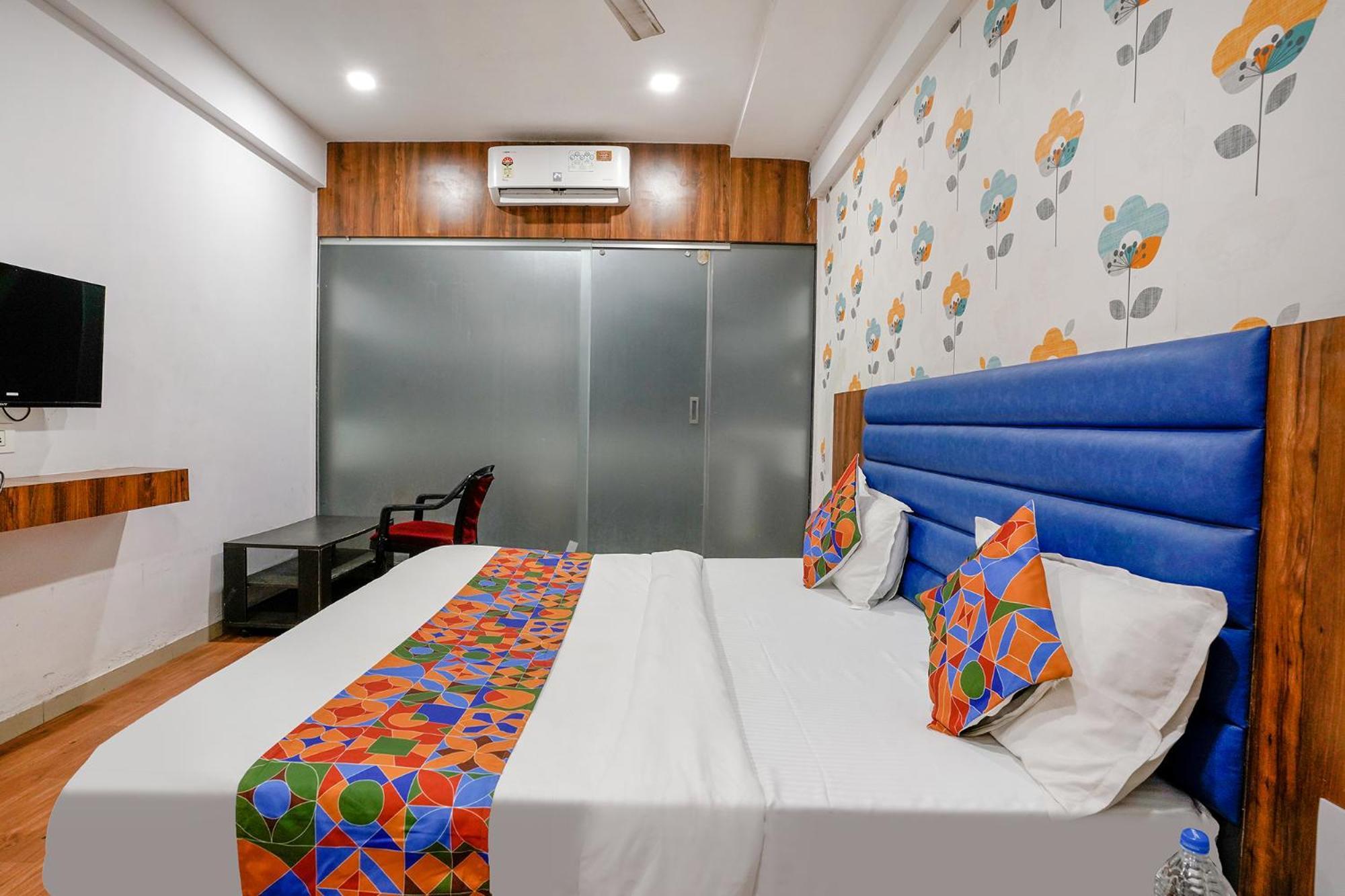 Fabhotel The Valentine - Udhna Road Сурат Екстериор снимка