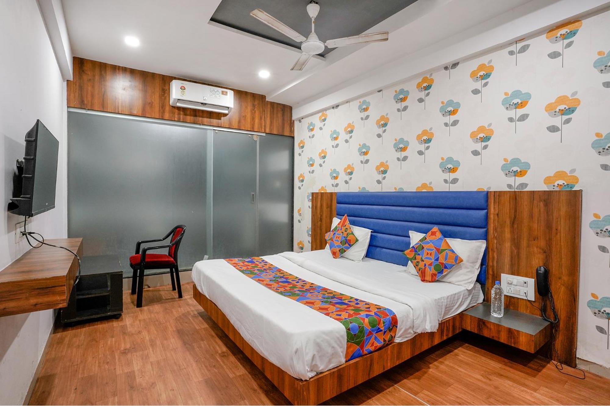 Fabhotel The Valentine - Udhna Road Сурат Екстериор снимка